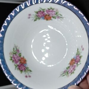 Yamatsu Japan porcelain bowl